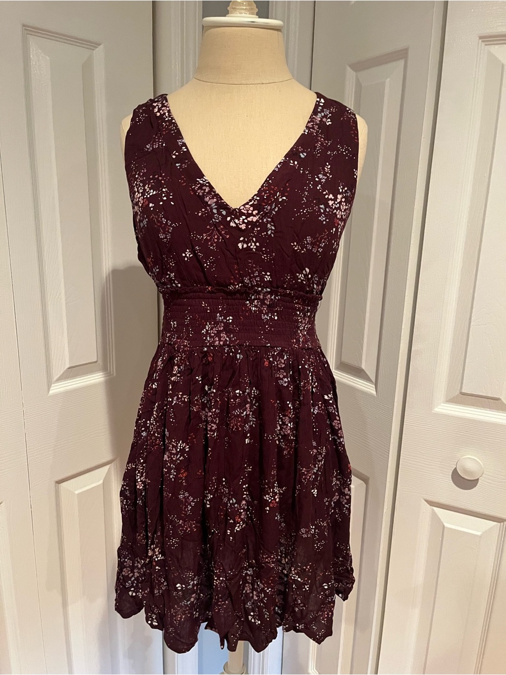Aeropostale Burgundy Floral V-Neck Mini Dress